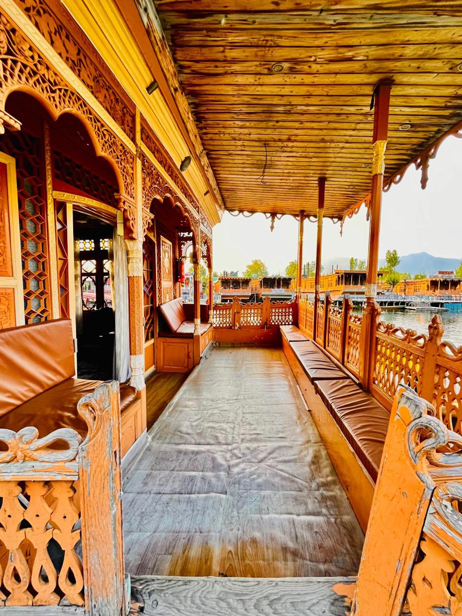 Srīnagar Best View Group Of Houseboats מראה חיצוני תמונה